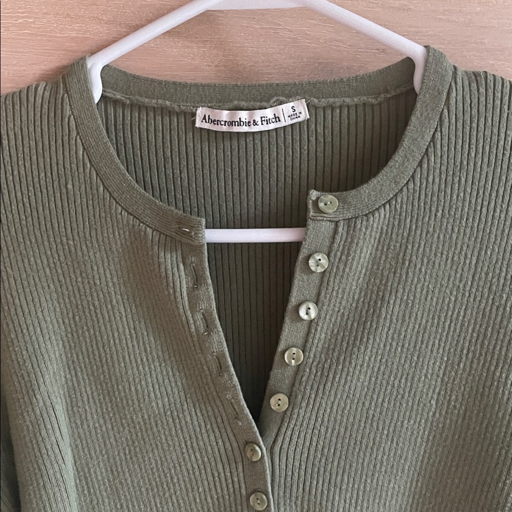 Abercrombie & Fitch Women's Olive Cardigan